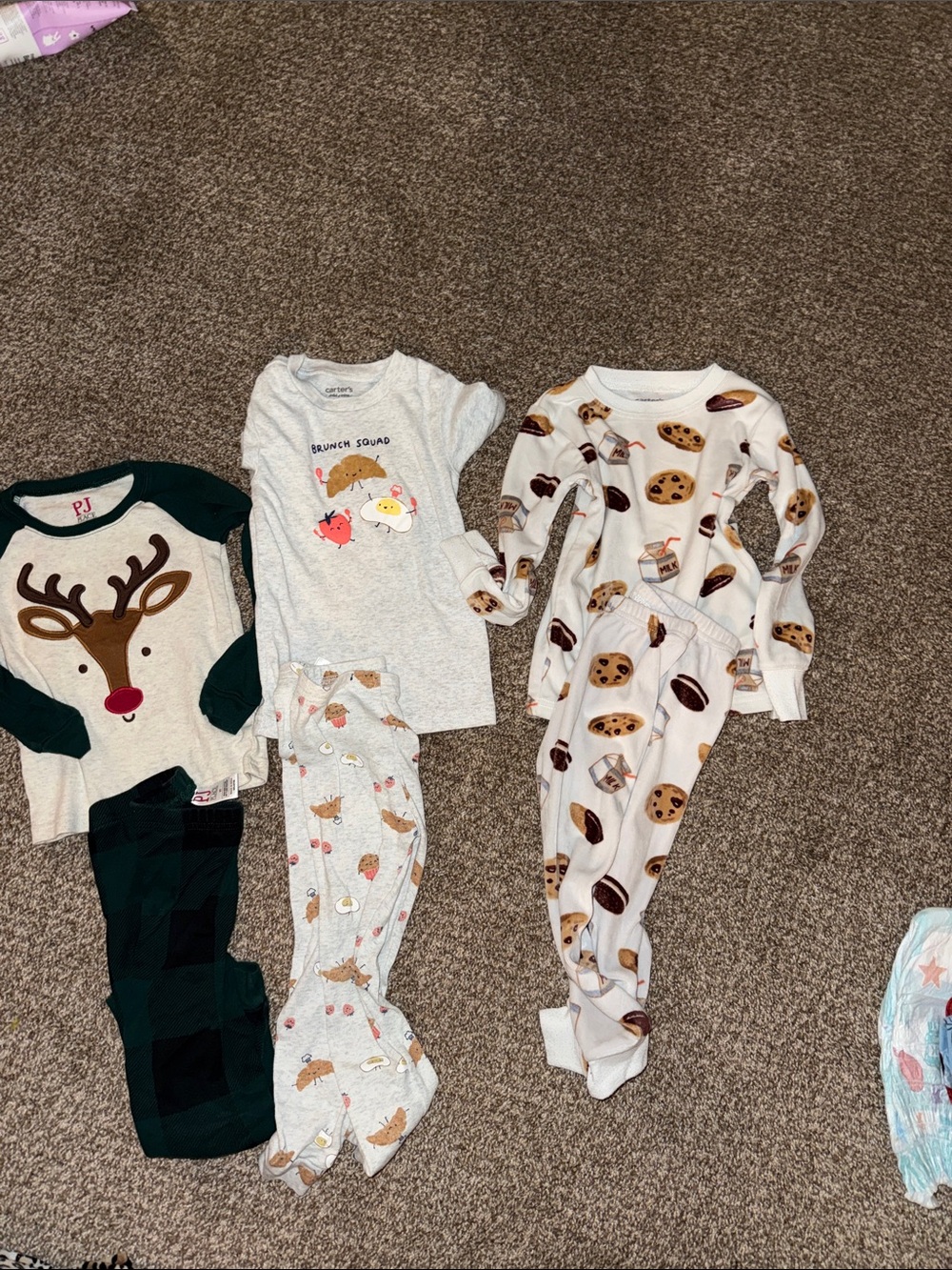 2t 3 sets of pajamas